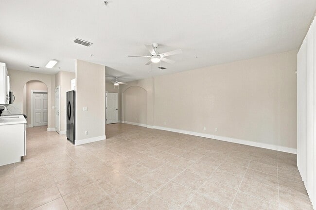 Building Photo - 813 Pipers Cay Dr