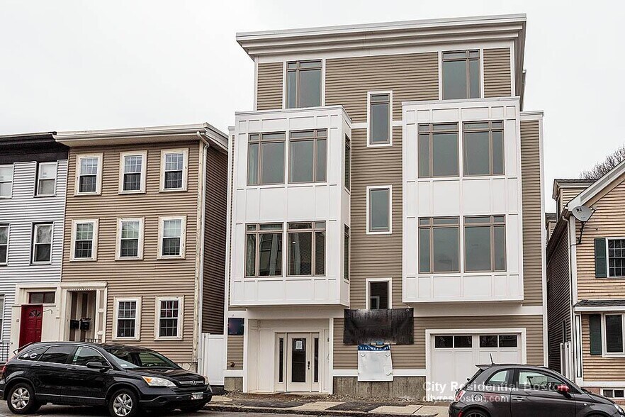 Building Photo - 17 Vinton St