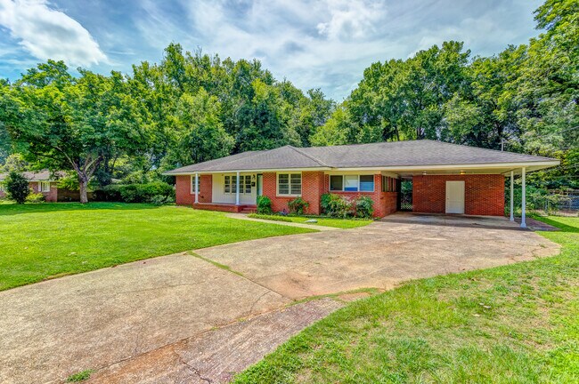 Building Photo - 3720 Pelzer Ave