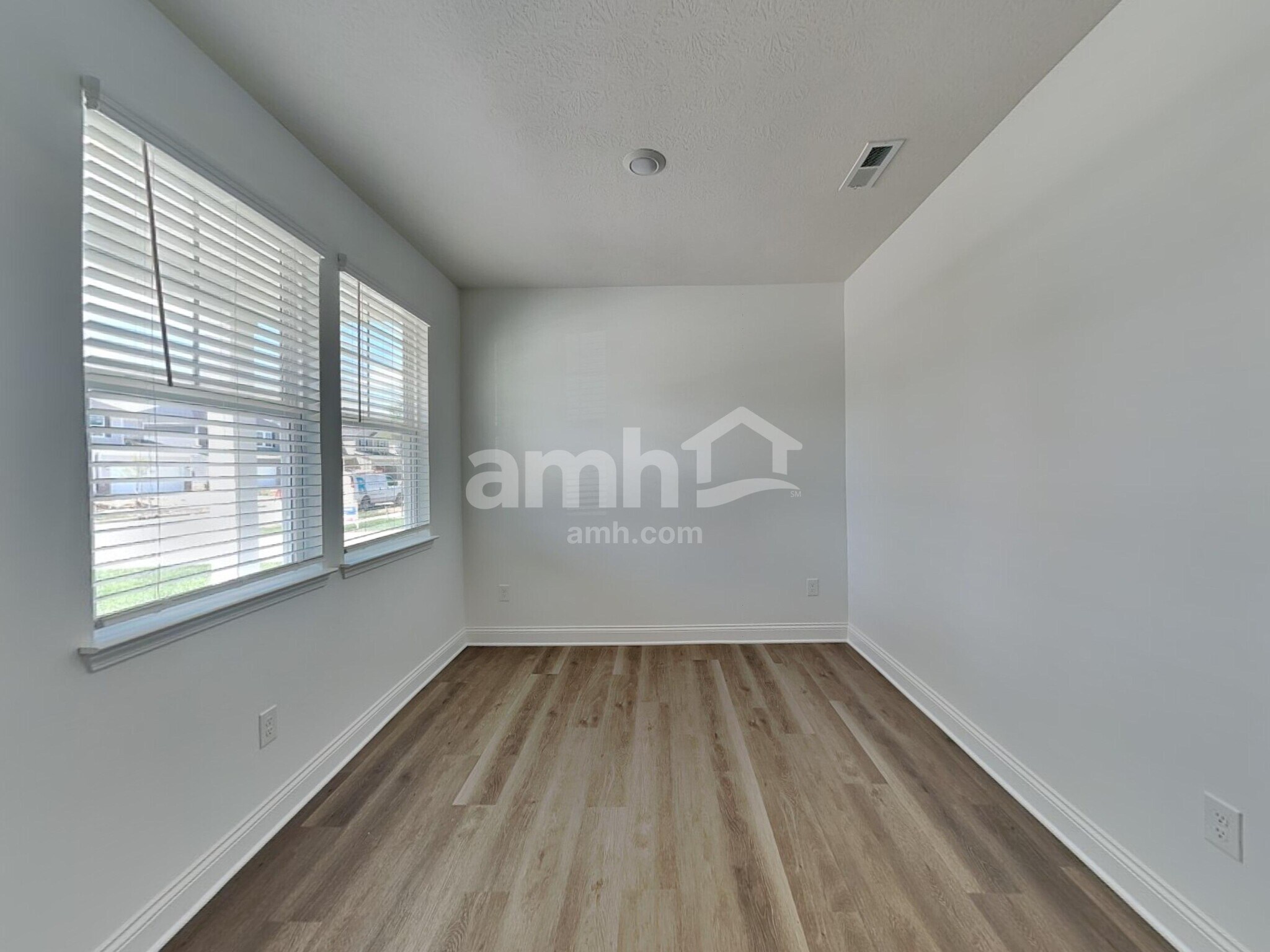 Building Photo - 9178 Henley Ave