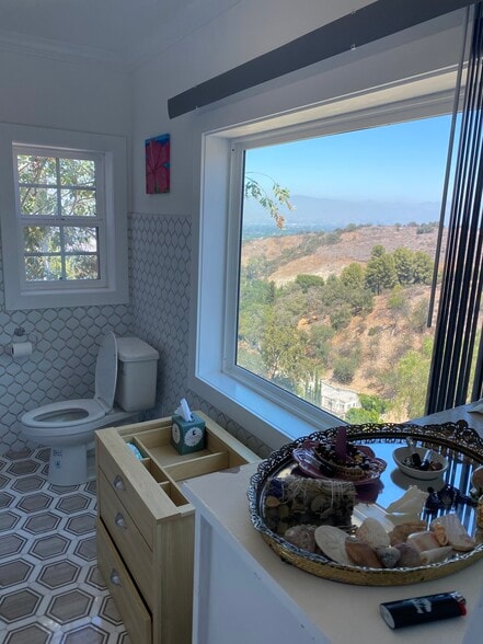 Building Photo - 3910 Cody Rd