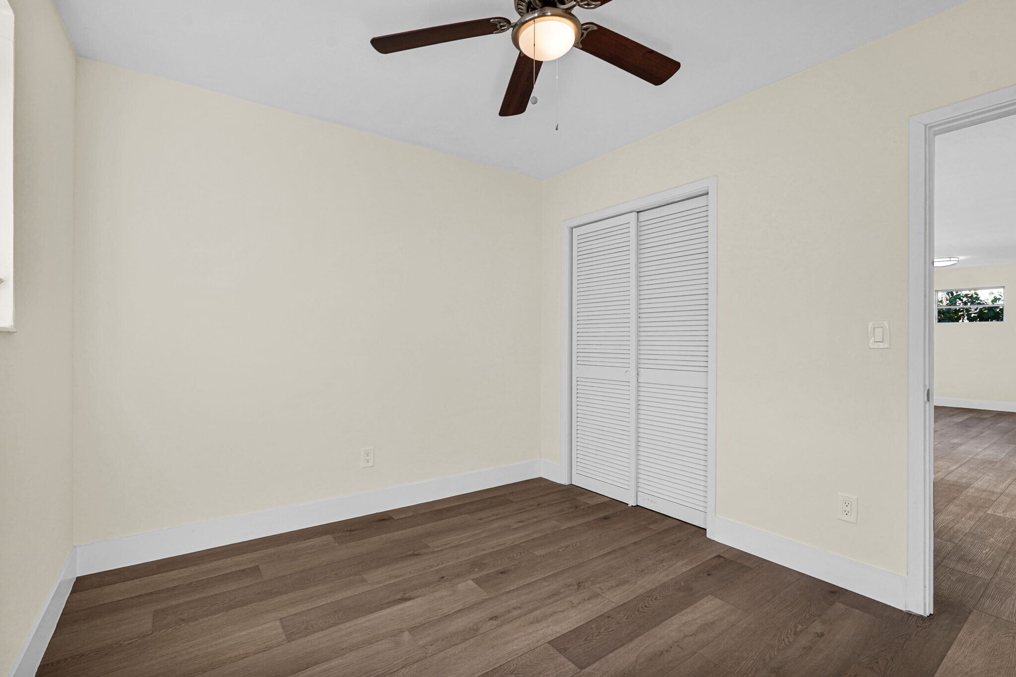 Building Photo - 135 NW 48th Ct