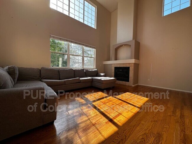 Building Photo - 5368 Owens St