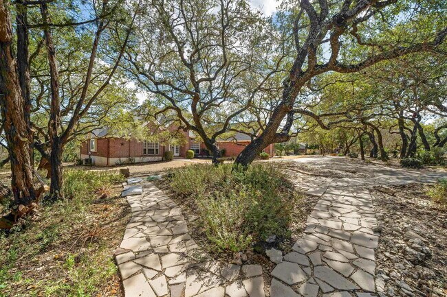 Building Photo - 11901 Jess Dr