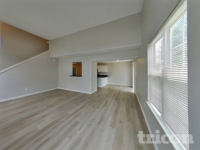 Building Photo - 4531 Riverbrook Ln