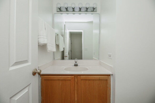 Building Photo - 2943 Kentshire Cir
