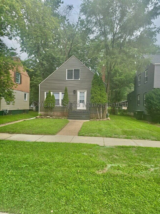 Building Photo - 14813 Evers St