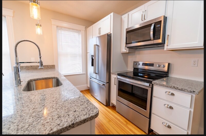 Building Photo - 22 Dearborn St