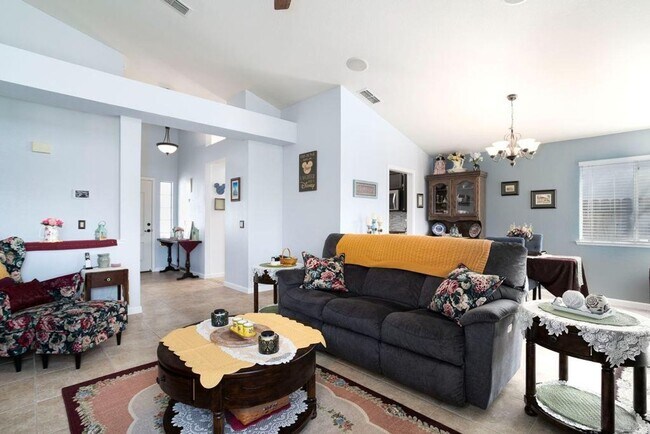Building Photo - BEAUTIFUL HOME IN SACRAMENTO!!