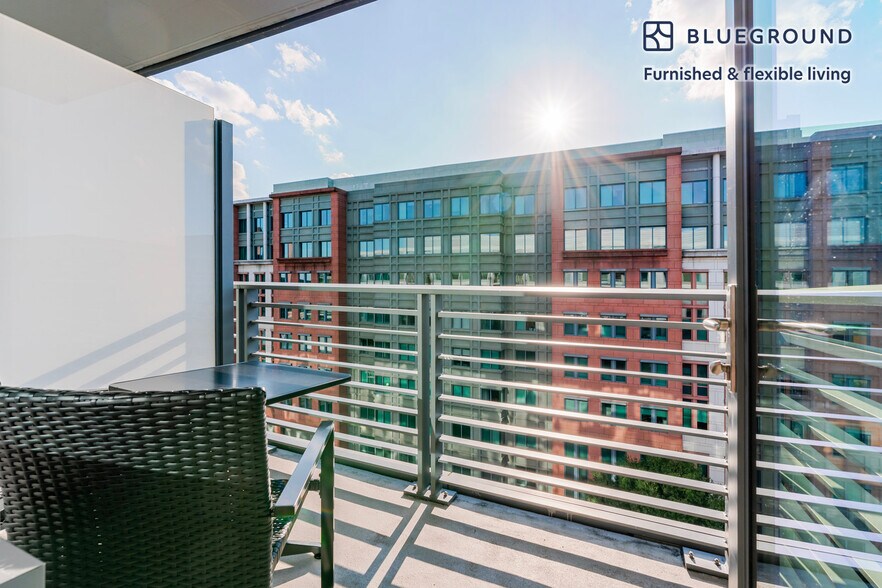 Building Photo - 1212 4th St SE