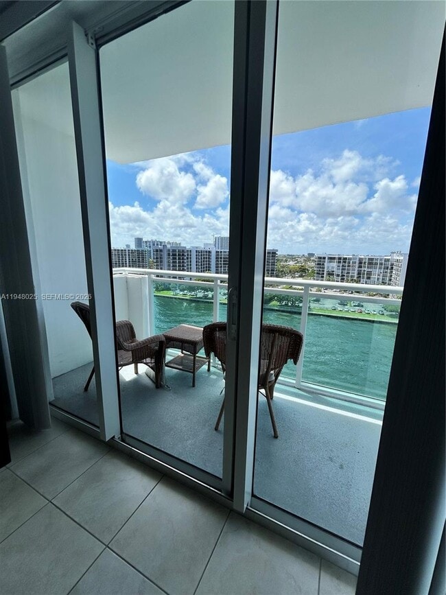Building Photo - 3000 S Ocean Dr