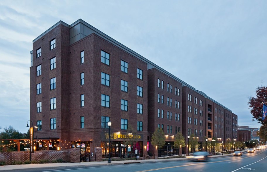 Building Photo - Flats at West Village