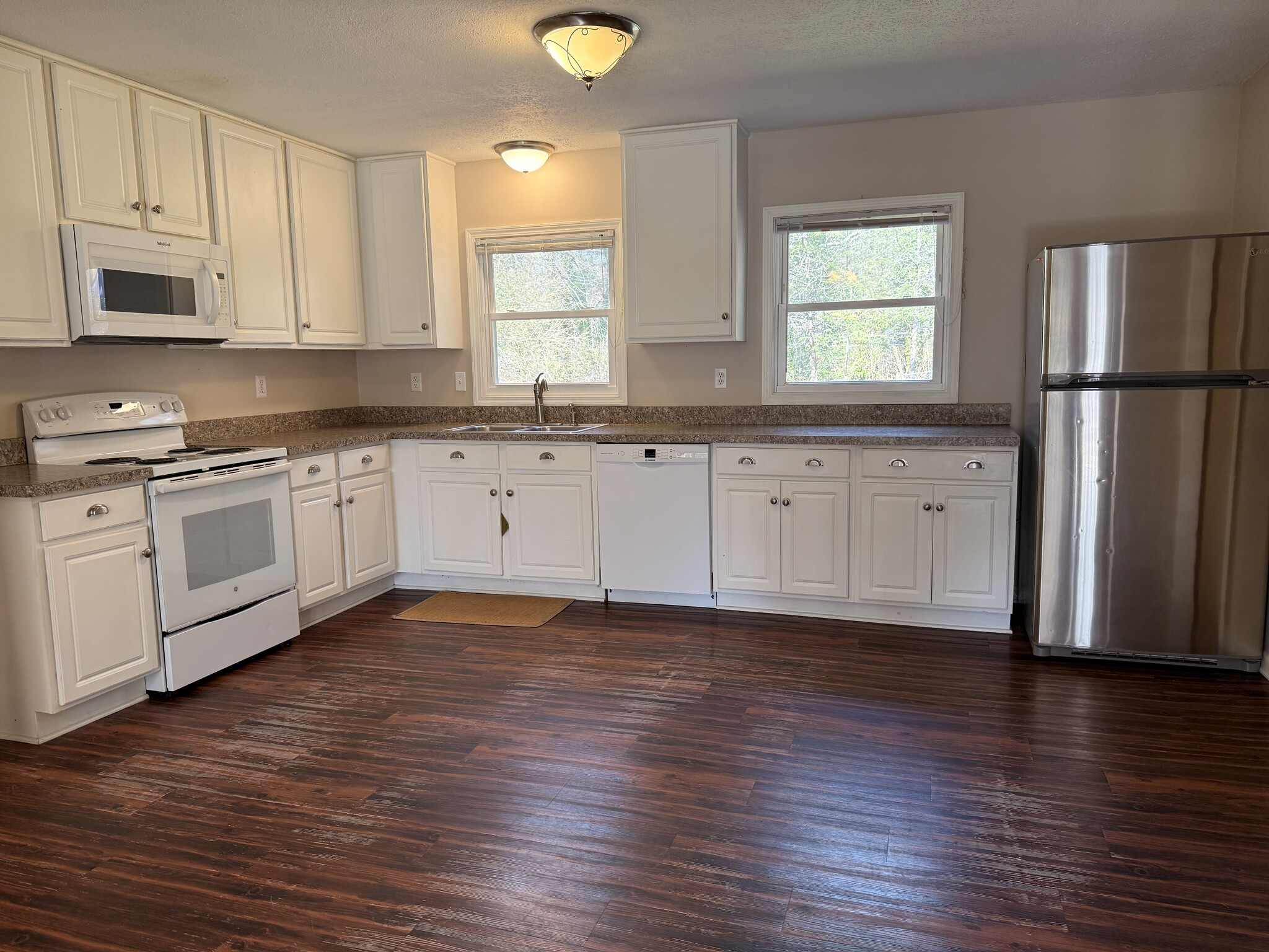 Building Photo - 1511 High St