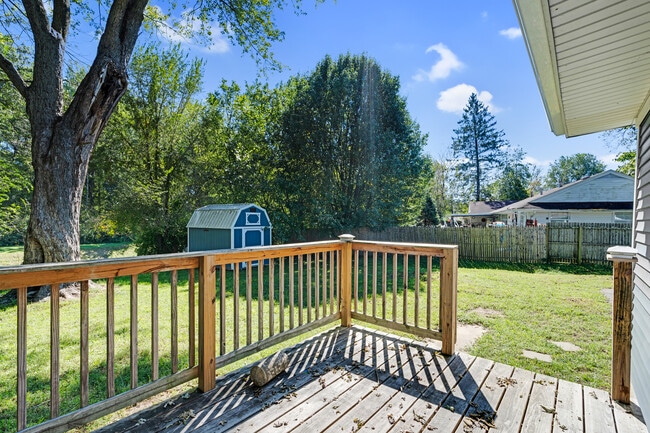 Building Photo - Donerail Way