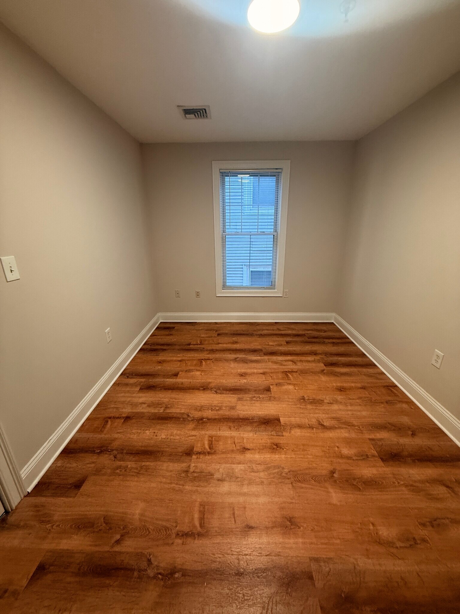 Building Photo - 135 Calumet St