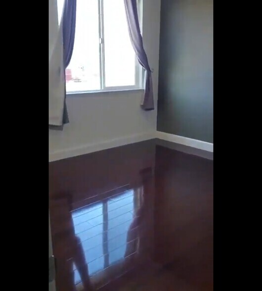 room - 1609 Lee Way