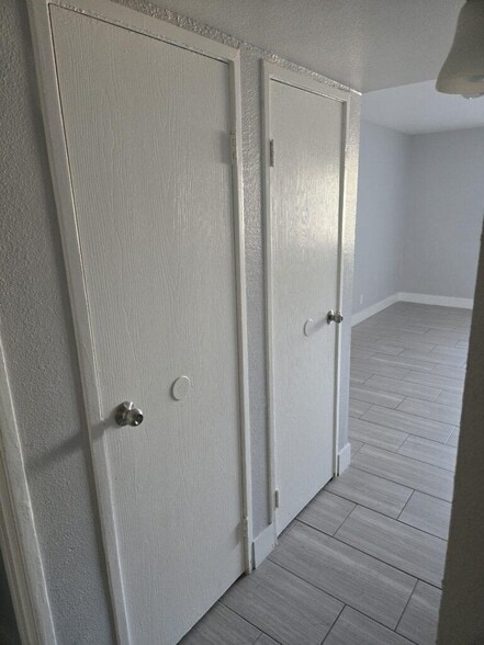 Building Photo - 33 Gold Bar Ct