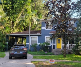 Building Photo - 1901 E Hamilton Ave