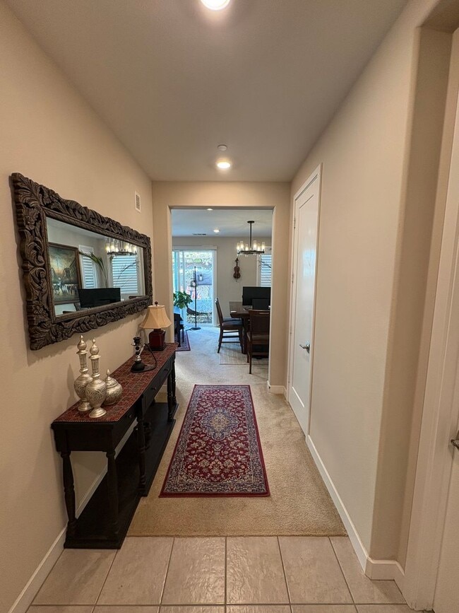 Building Photo - Elegant 3BR/2.5BA Condo in Carlsbad