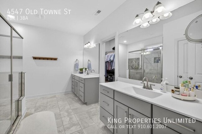 Building Photo - 4547 Old Towne St