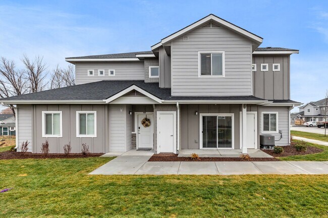Building Photo - Wilson Creek Townhomes! Move In By 7/31 & ...