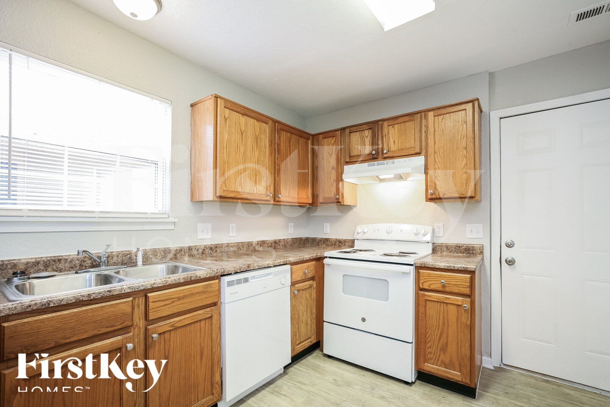 Building Photo - 4327 Autumn Crest Ct