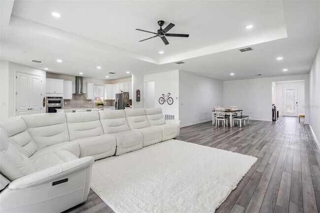 Building Photo - 9405 Ibis Grove Blvd
