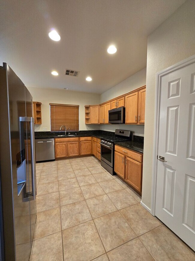 Building Photo - A Fabulous Single Story Home In Summerlin