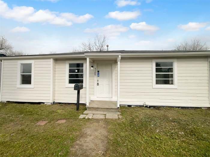 Building Photo - 5109 Wilmington St