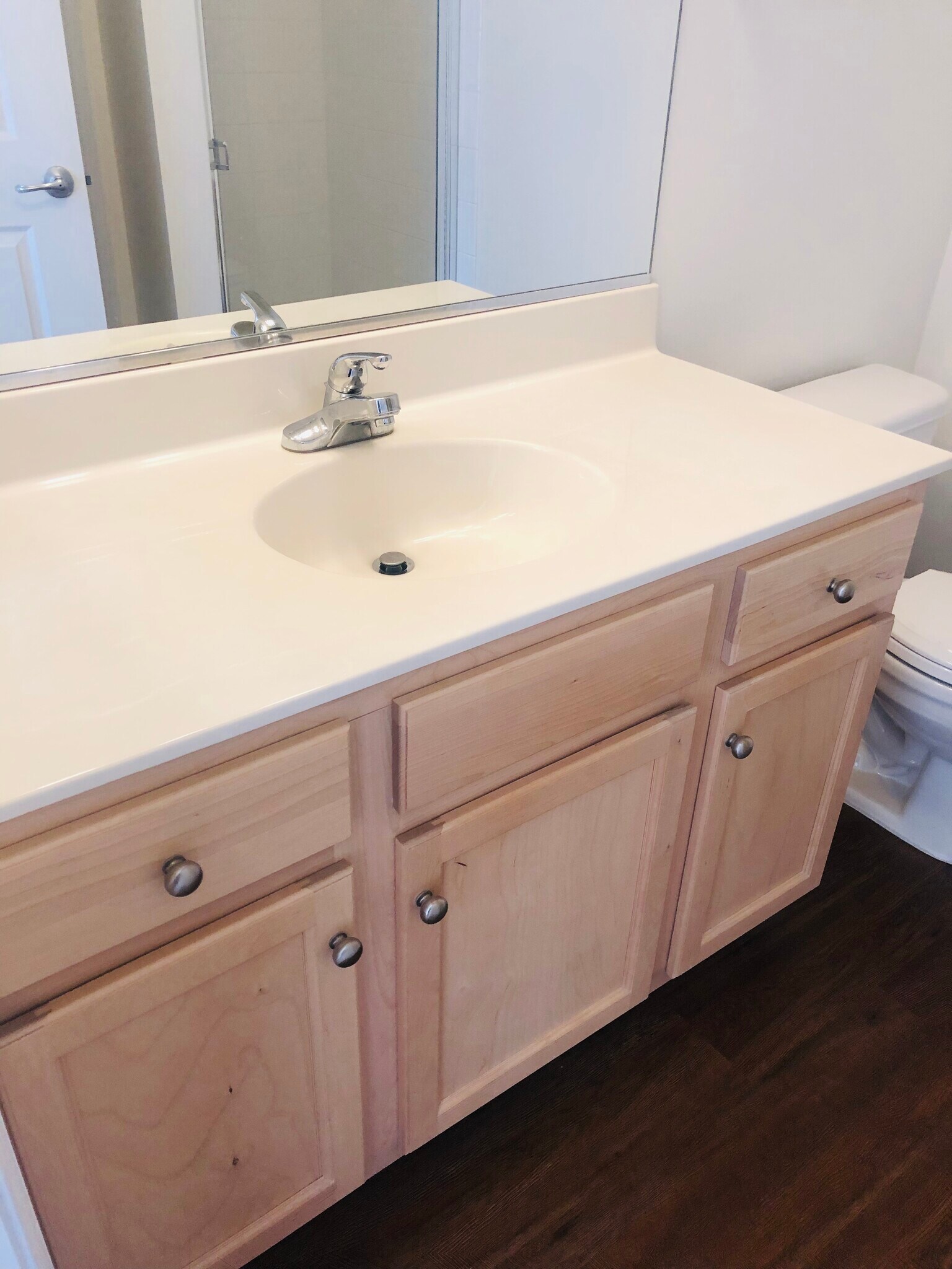 Master Bathroom - 3810 Lightfoot St