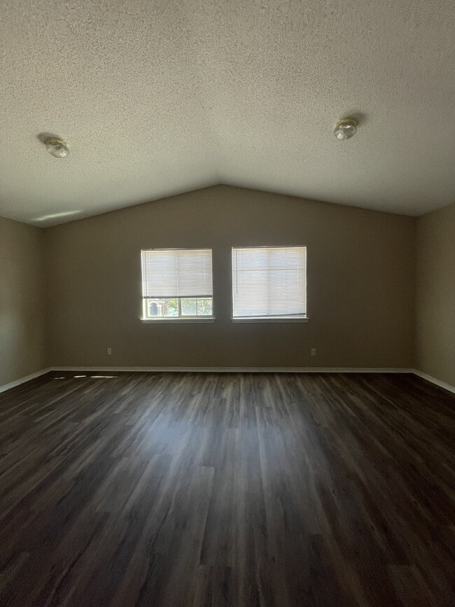 Building Photo - 3677 Tierra Alba Dr