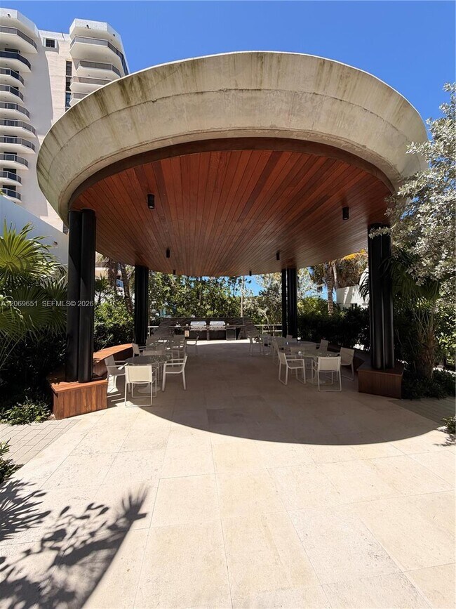 Building Photo - 6365 Collins Ave