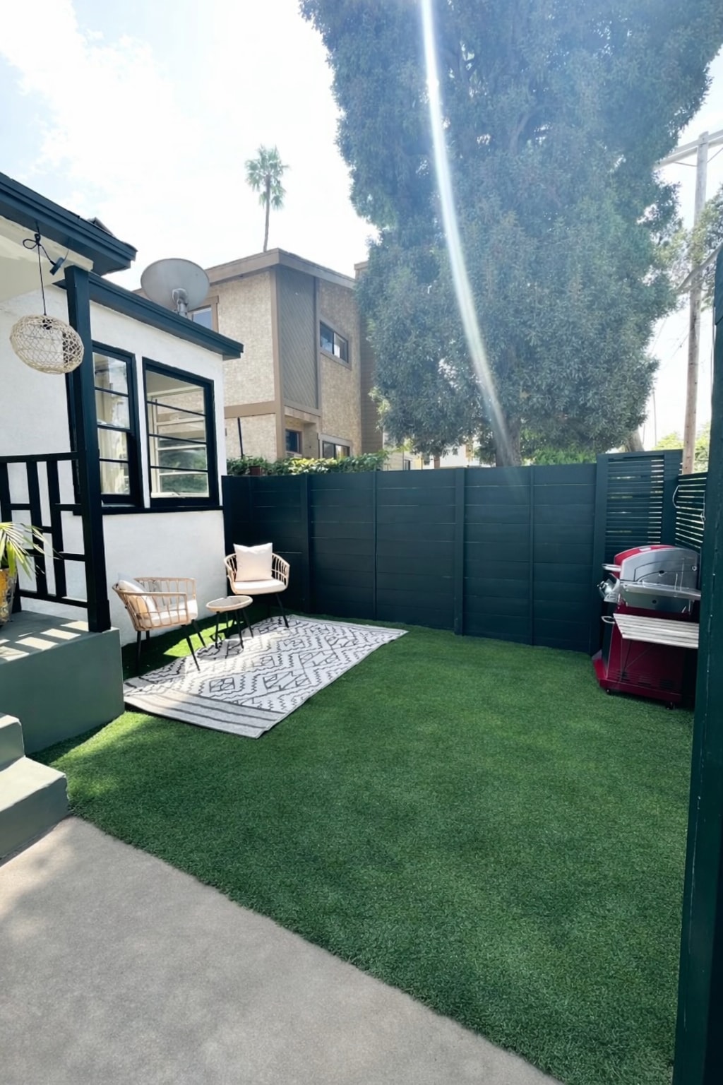 Garden - 904 Victoria Ave