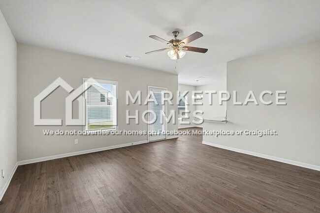 Building Photo - 225 W L Miller Dr