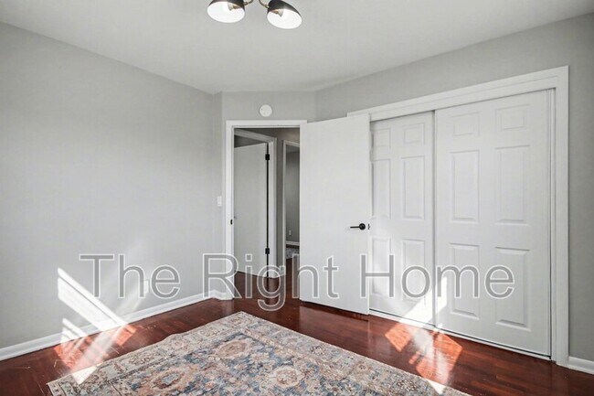 Building Photo - 1606 Cole Creek Dr