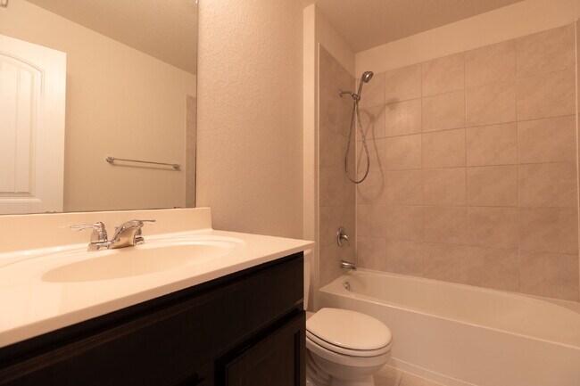 Building Photo - 2918 Lindenwood Run