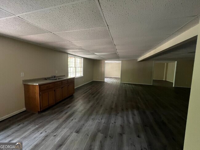 Building Photo - 222 Lacey Ln