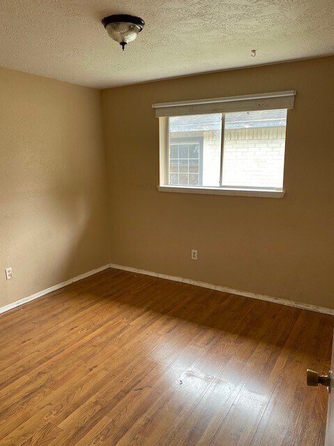 Building Photo - 6507 Bridgegate Dr