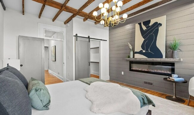 Building Photo - Coming Soon - Modern & Spacious 4 Bedroom,...