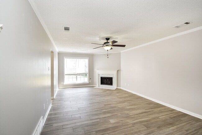 Building Photo - 752 N Ericson Rd