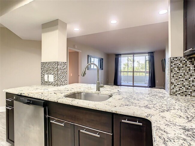 Building Photo - 2333 Feather Sound Dr