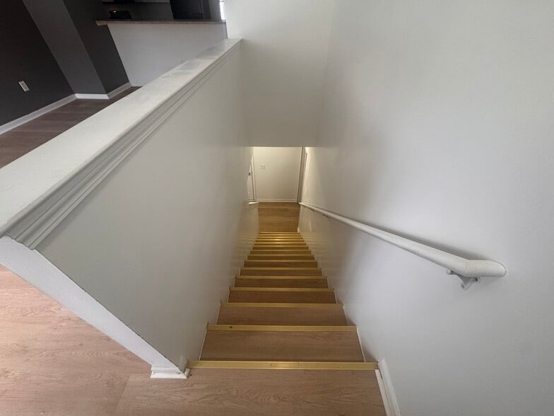 Building Photo - 1152 Faulkner