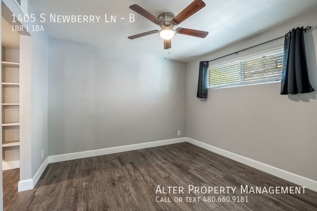 Building Photo - 1405 S Newberry Ln