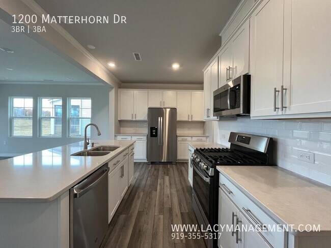 Building Photo - 1200 Matterhorn Dr