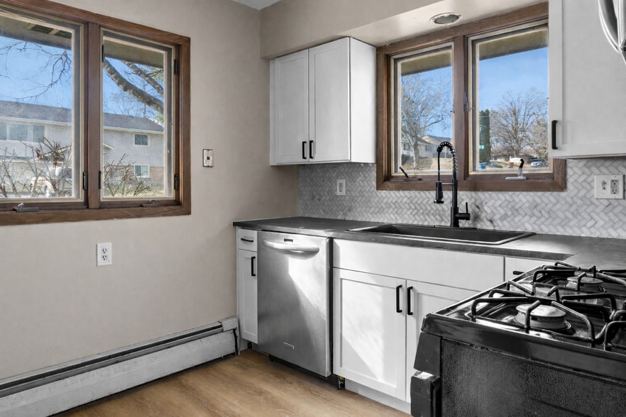 Building Photo - 4111 Lowry Ave N