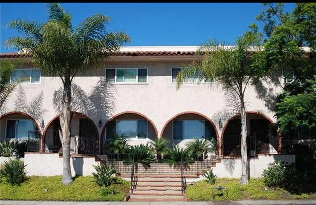 Building Photo - 2582 Del Mar Heights Rd