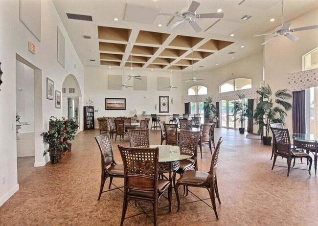 Building Photo - 5671 Sunberry Cir