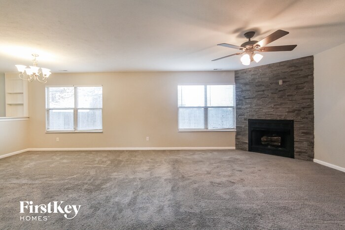 Building Photo - 757 Kingston Cir