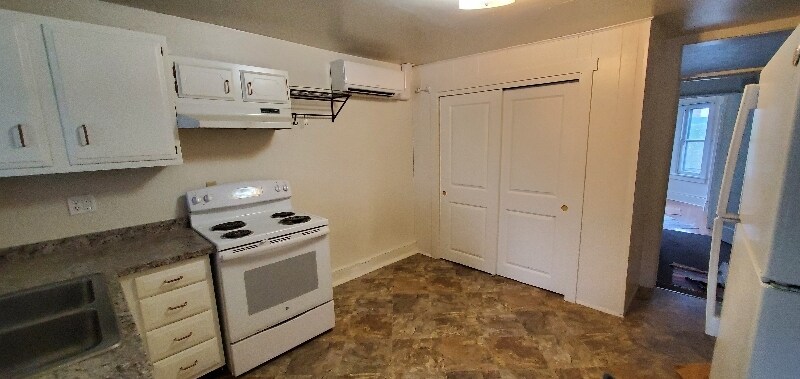 Building Photo - 243-247 N Allegheny St