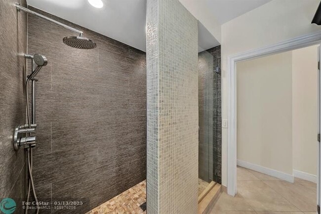 Building Photo - 4920 SW 170th Ave
